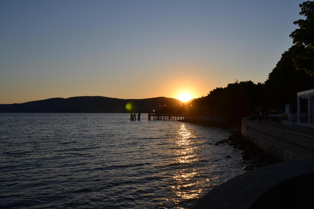 Alele Alloggio Turistico Trevignano Romano Kültér fotó